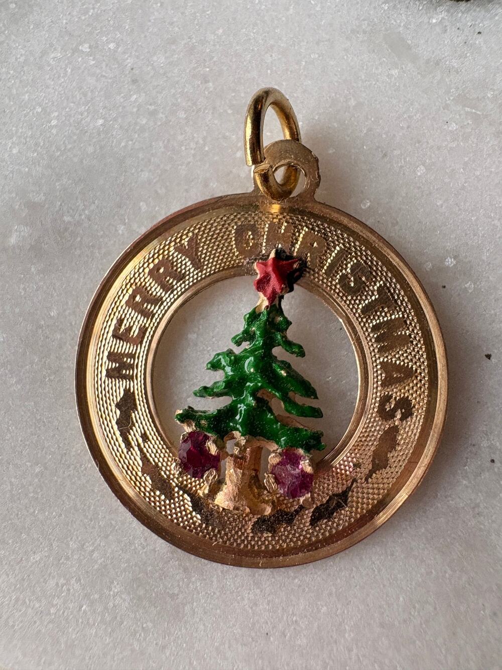 Vintage 14K Gold Merry Christmas Tree Charm Pendant Enamel Red Stones 1.32g